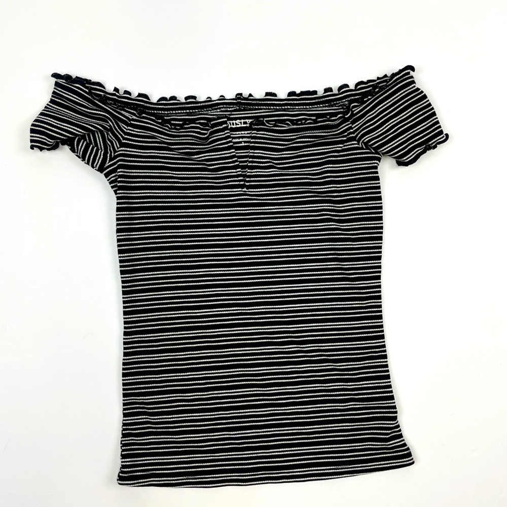 Aero Black & White Top